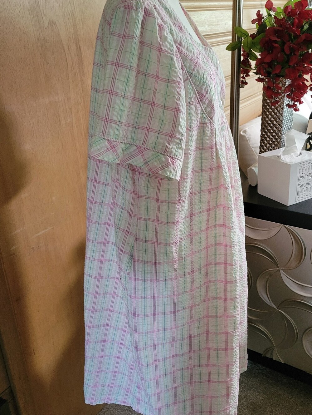 Pink & White Plaid Snap-Front Nightgown - Picture 3 of 6
